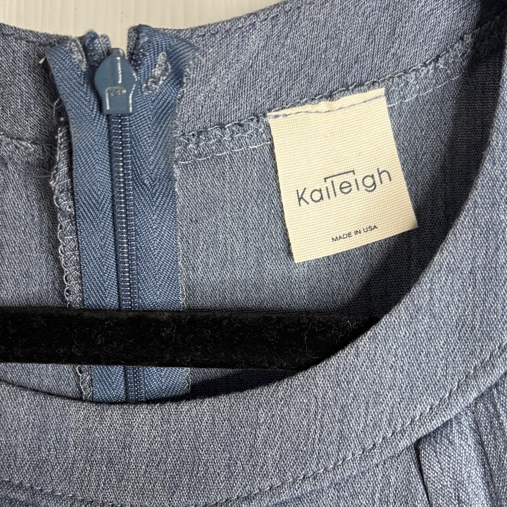 Kaileigh Blue Sleeveless Top - Picture 3 of 4